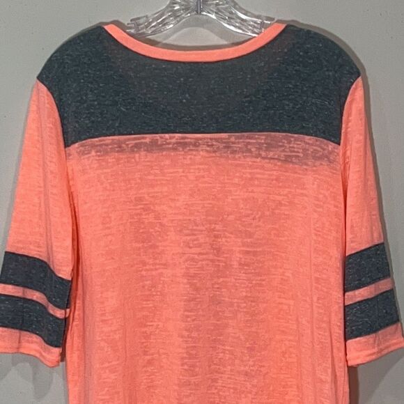 Plus Size Pink & Gray 3/4 Sleeve Owl Top. Size XXL. - Picture 8 of 9